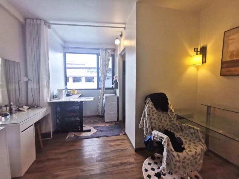 824 Jurong West Street 81 HDB Apartment For Rent, $2,550, 1 Bed 1 Bath 215 sqft $11.86 psf