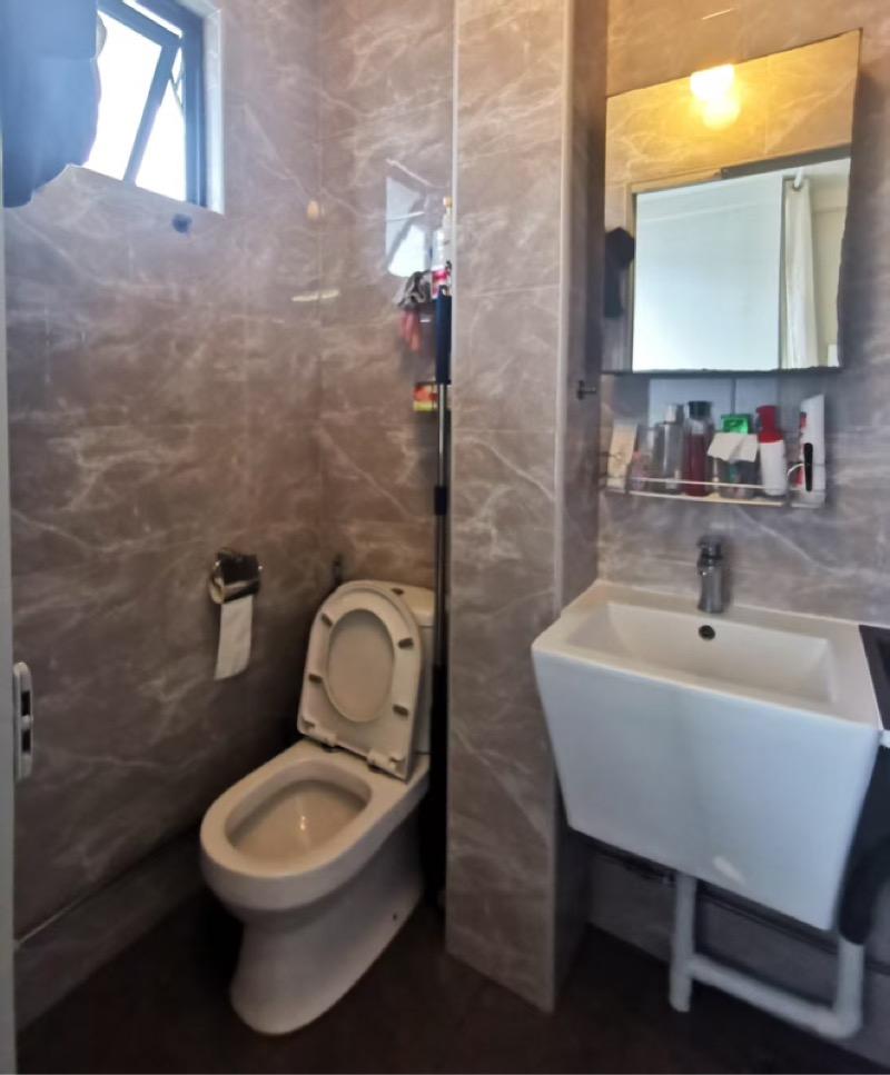 824 Jurong West Street 81 HDB Apartment For Rent, $2,550, 1 Bed 1 Bath 215 sqft $11.86 psf