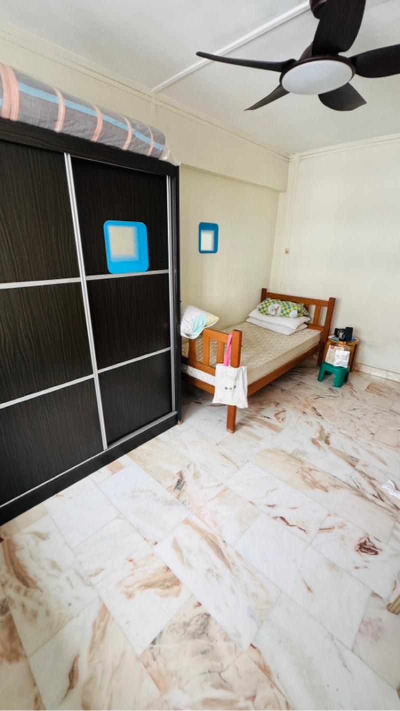 154 Yishun Street 11 HDB Apartment Room Rental, $1,000, 1 Bed 2 Bath 10 sqft $100.00 psf