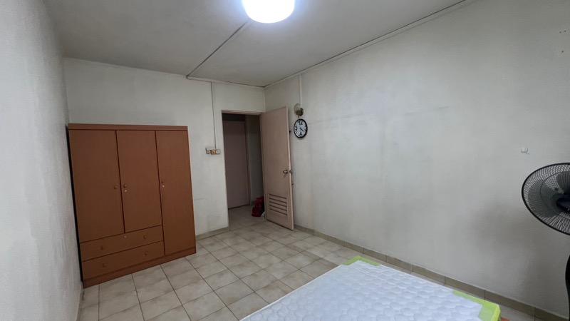 Prop-GPT: HDB Apartment: D23  232 Pending Road