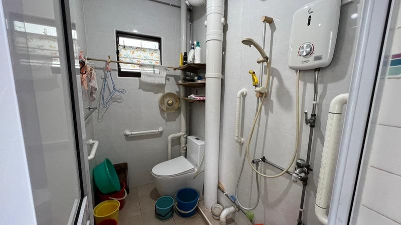 HDB Apartment for Rent: D23, 670232
