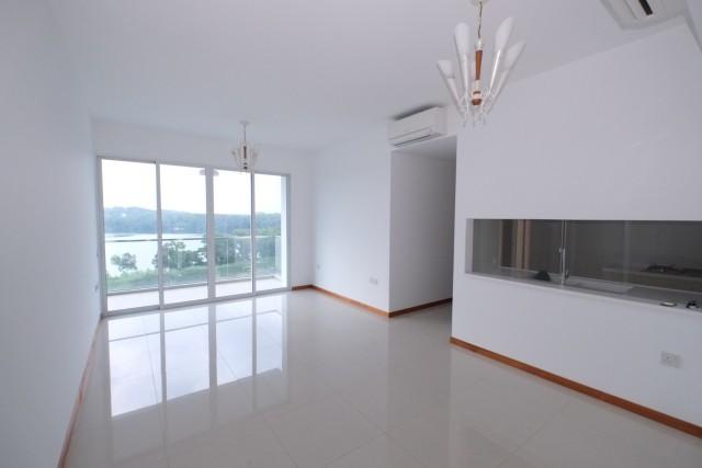 Prop-GPT: Condominium: D18  Waterview