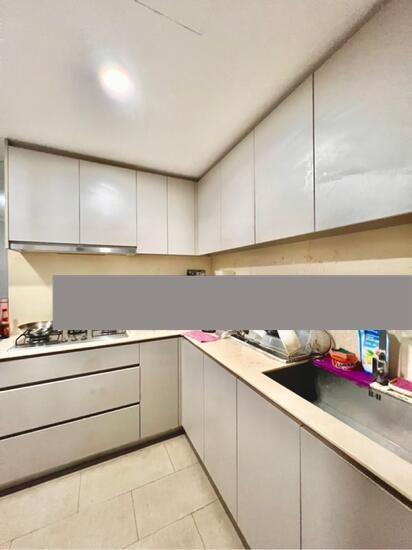 Riversails Condominium Room Rental, $1,400, 1 Bed 1 Bath 150 sqft $9.33 psf