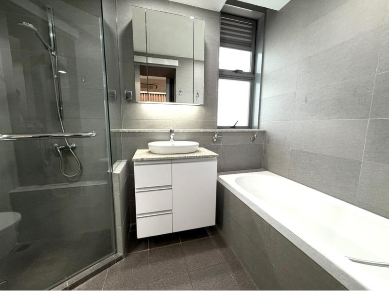 Condominium for Rent: D14, 398087