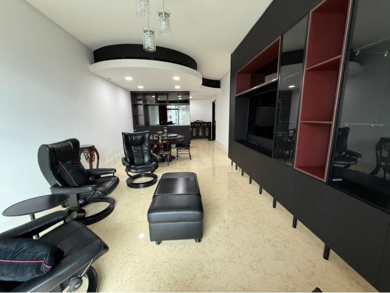 Condominium for Rent: D14, 398087