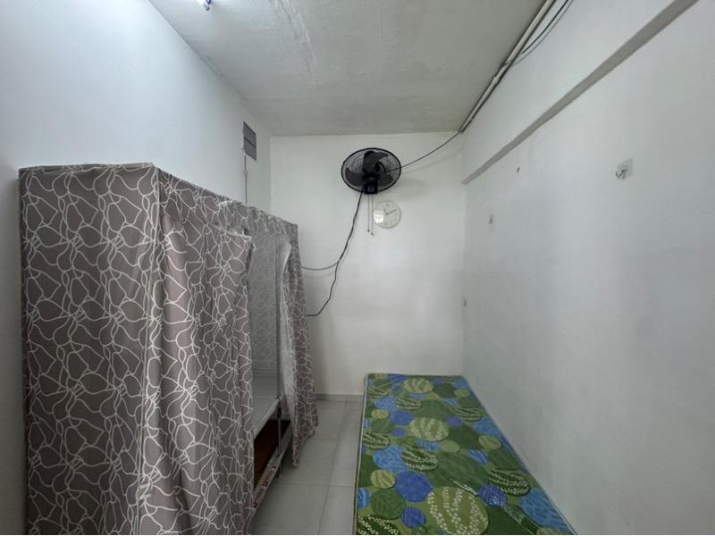 212 Marsiling Crescent HDB Apartment For Rent, $2,600, 3 Bed 2 Bath 796 sqft $3.27 psf