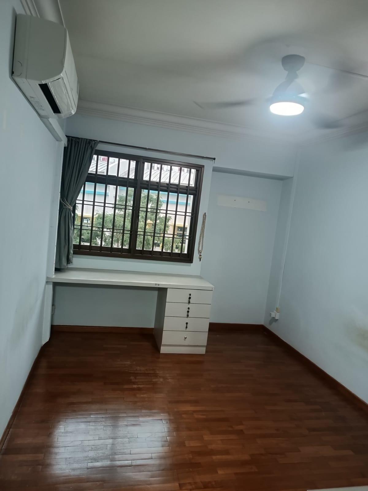 Prop-GPT: HDB Apartment: D27  470 Sembawang Drive