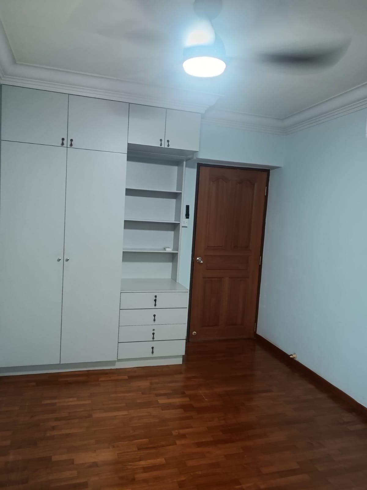 470 Sembawang Drive HDB Apartment Room Rental, $850, 1 Bed 2 Bath 1,184 sqft $0.72 psf
