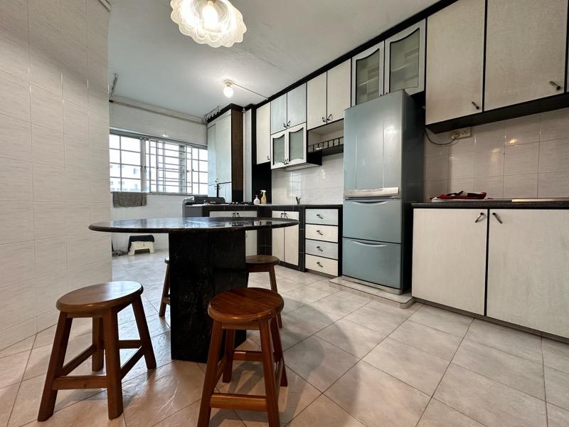 211 Bukit Batok Street 21 HDB Apartment For Rent, $3,500, 3 Bed 2 Bath 1,119 sqft $3.13 psf