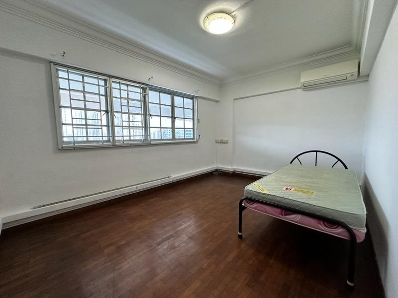 211 Bukit Batok Street 21 HDB Apartment For Rent, $3,500, 3 Bed 2 Bath 1,119 sqft $3.13 psf