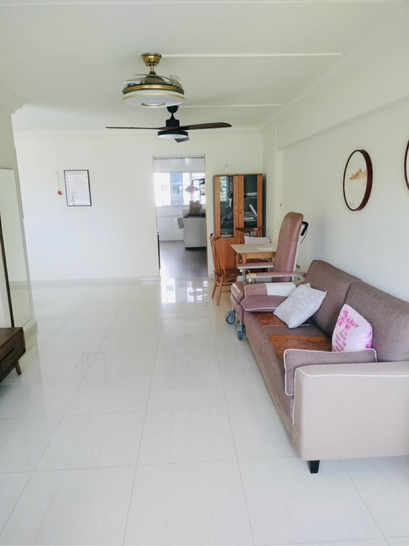 629 Yishun Street 61 HDB Apartment Room Rental, $950, 1 Bed 2 Bath 107 sqft $8.88 psf
