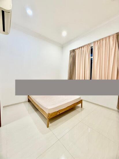 Prop-GPT: Corner Terrace: D17  JALAN BATALONG