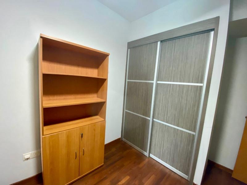 The Quartz Condominium Room Rental, $1,000, 1 Bed 1 Bath 300 sqft $3.33 psf