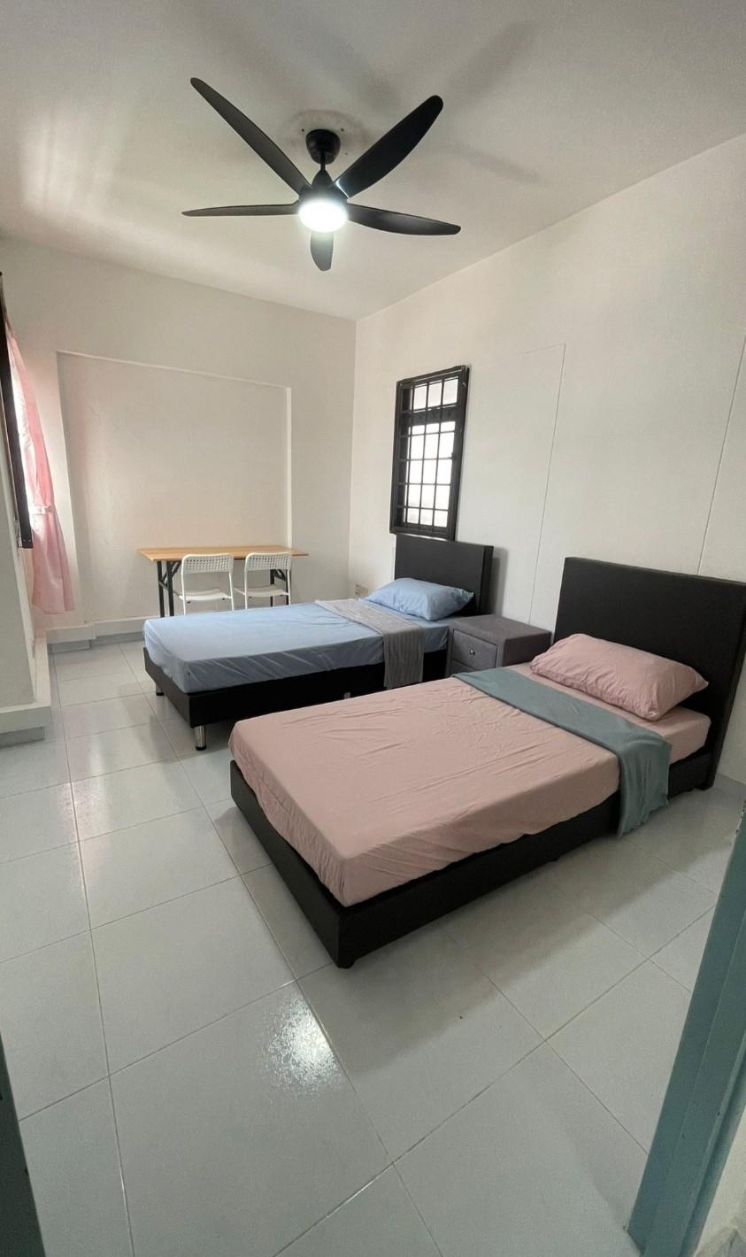 Prop-GPT: HDB Apartment: D19  295C Compassvale Crescent