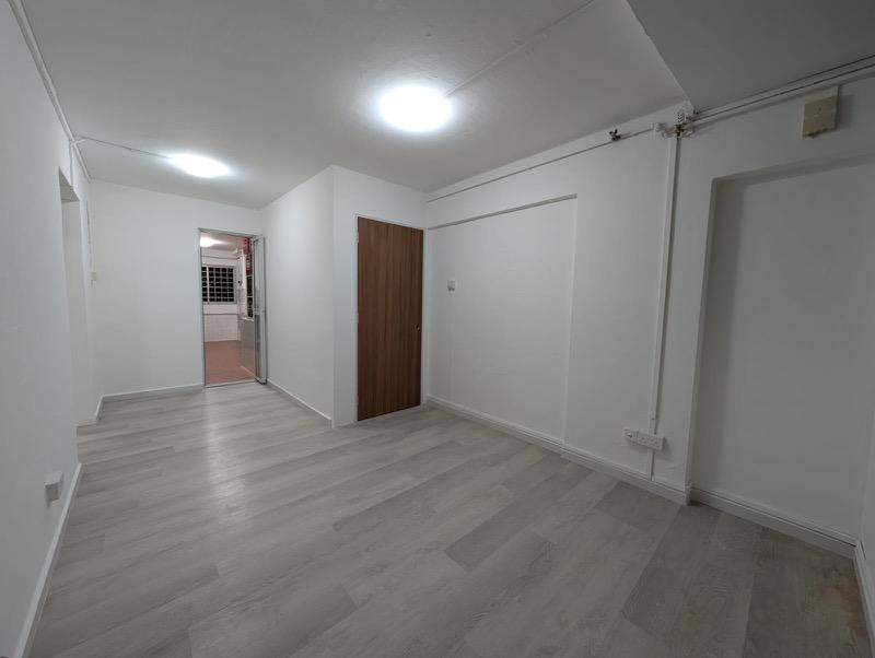 359 Bukit Batok Street 31 HDB Apartment For Rent, $2,900, 2 Bed 2 Bath 688 sqft $4.22 psf