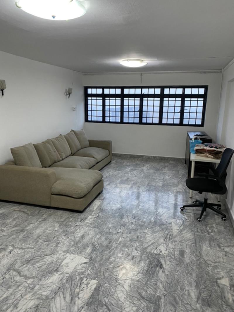 Prop-GPT: HDB Apartment: D20 Ang Mo Kio 520 Ang Mo Kio Avenue 5