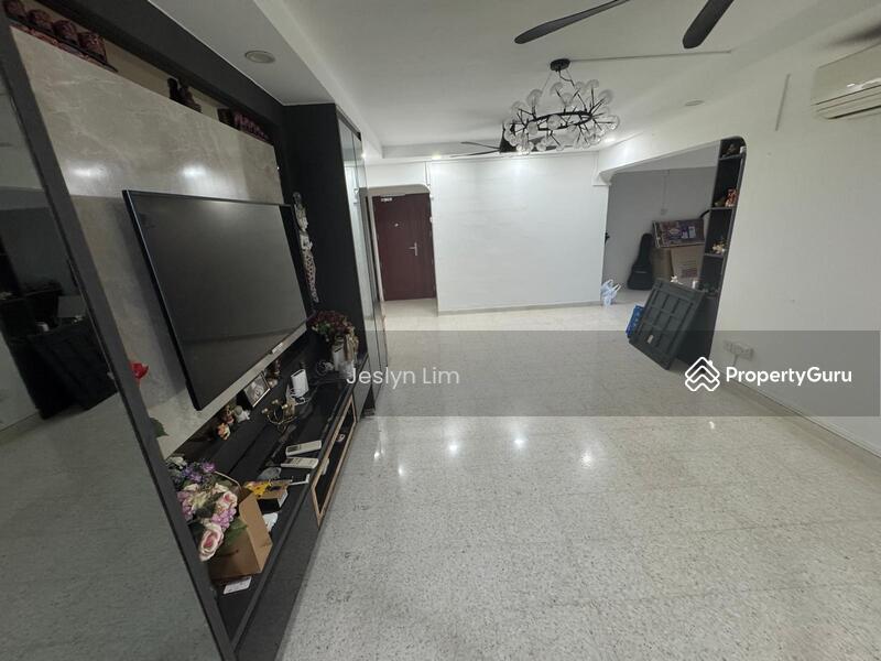 Prop-GPT: HDB Flat: D02  109 Spottiswoode Park Road