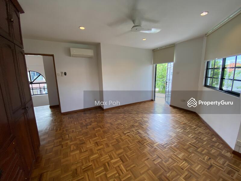 Corner Terrace for Rent: D19, 549303