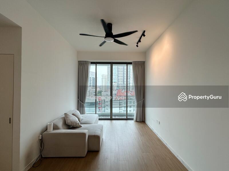 Prop-GPT: Condominium: D09  One Devonshire