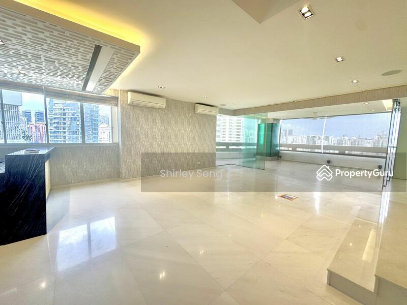 Prop-GPT: Apartment: D10  One Chatsworth