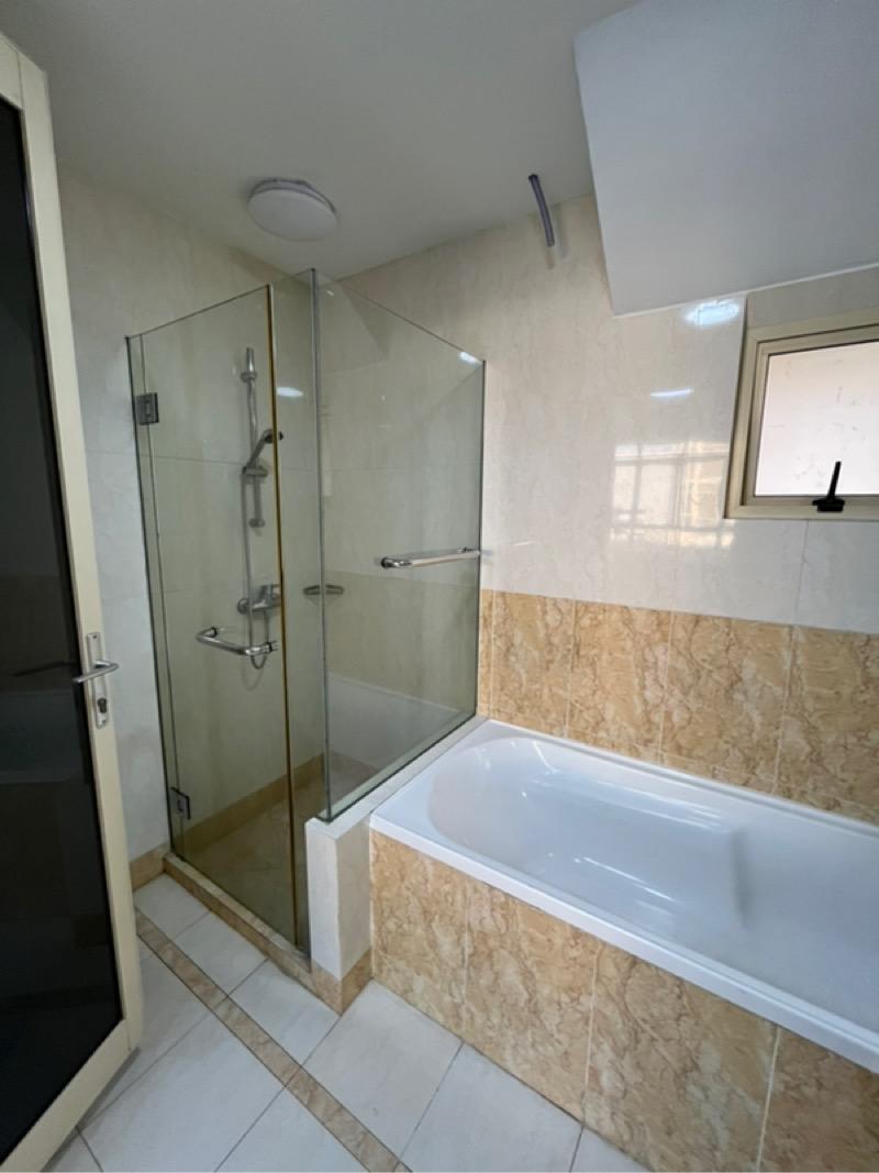 Sims Green Apartment Room Rental, $2,300, 1 Bed 1 Bath 200 sqft $11.50 psf