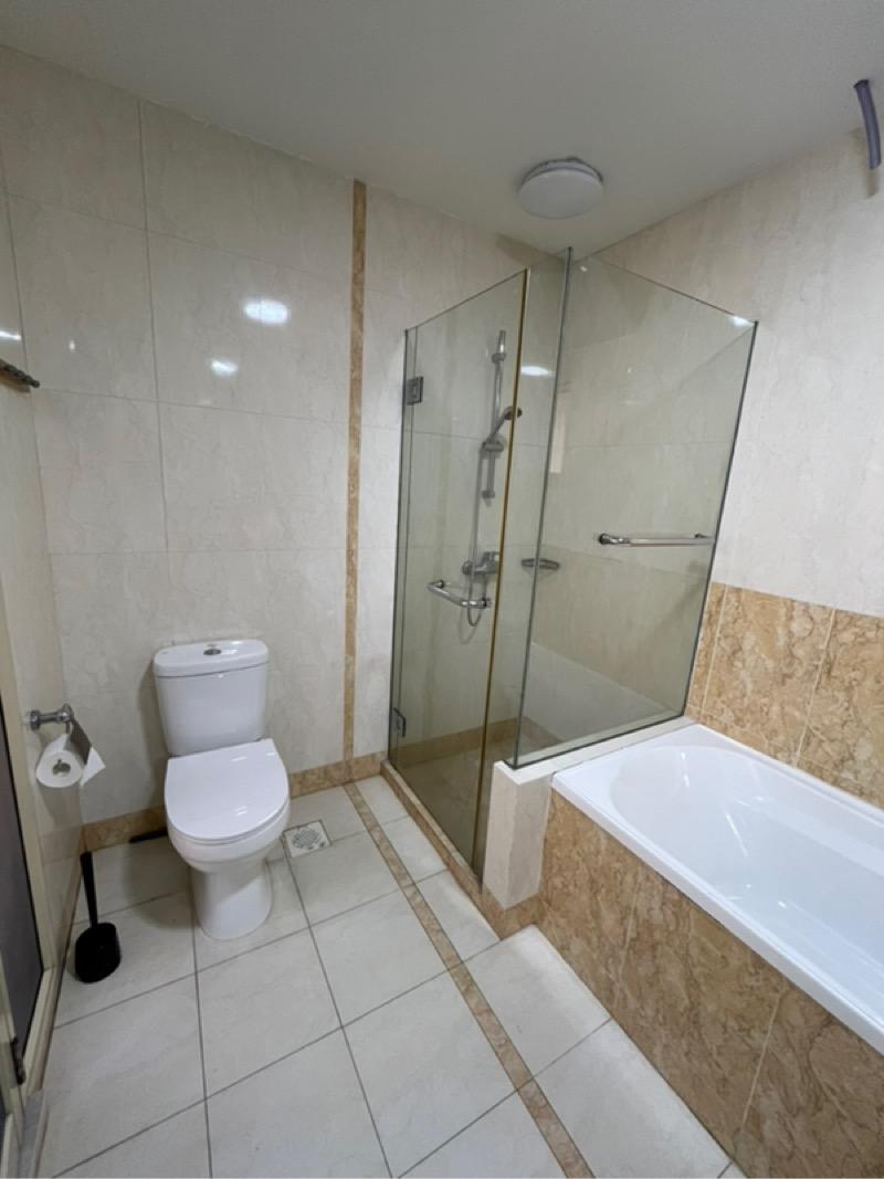 Sims Green Apartment Room Rental, $2,300, 1 Bed 1 Bath 200 sqft $11.50 psf