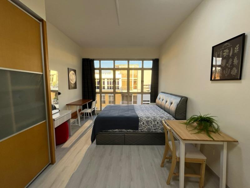 Sims Green Apartment Room Rental, $2,300, 1 Bed 1 Bath 200 sqft $11.50 psf