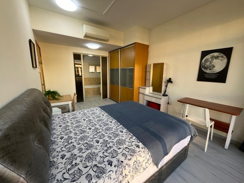 Sims Green Apartment Room Rental, $2,300, 1 Bed 1 Bath 200 sqft $11.50 psf