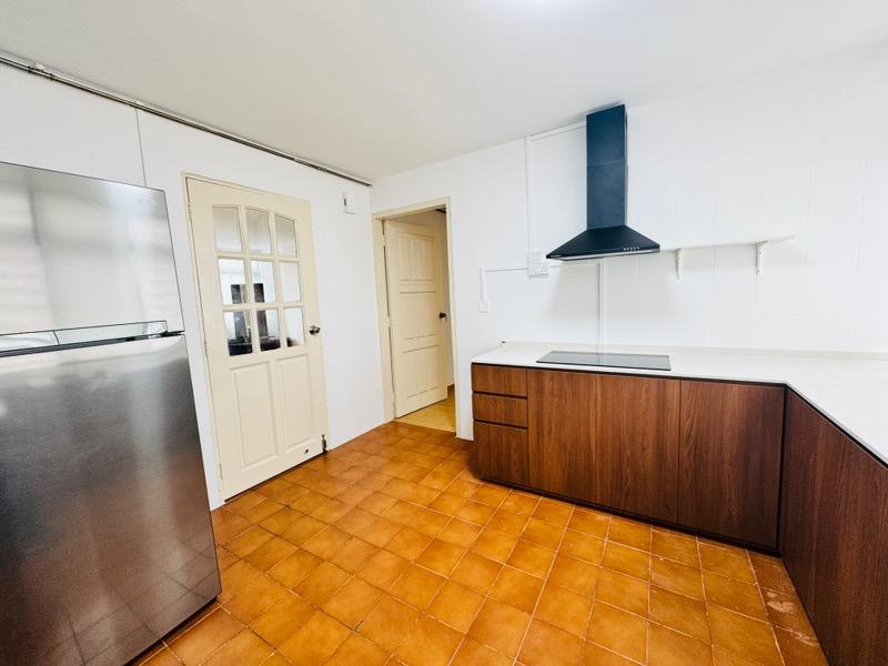Keng Lee View Apartment For Rent, $4,600, 4 Bed 4 Bath 1,248 sqft $3.69 psf