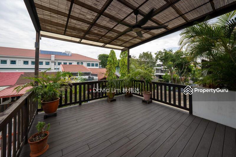 Semi-Detached for Rent: D19, 557552