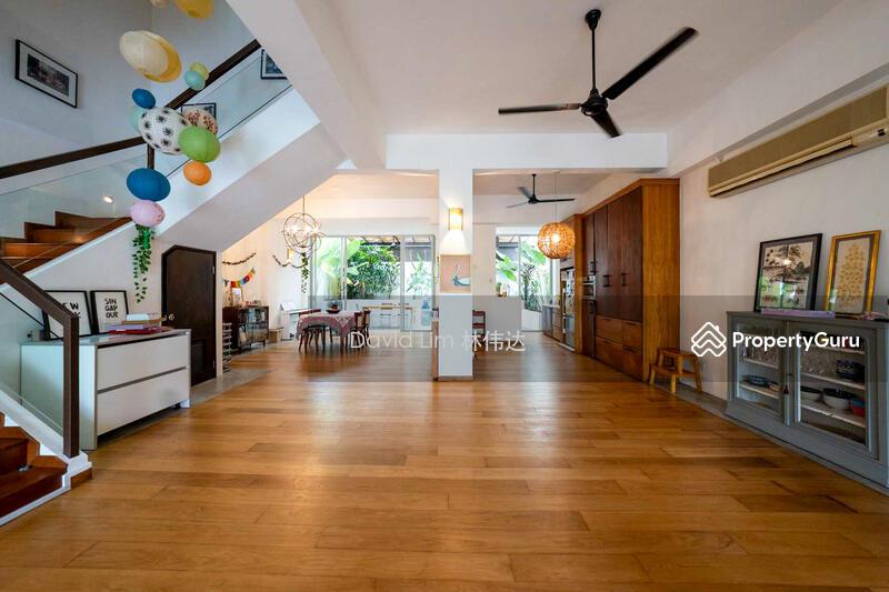 Semi-Detached for Rent: D19, 557552