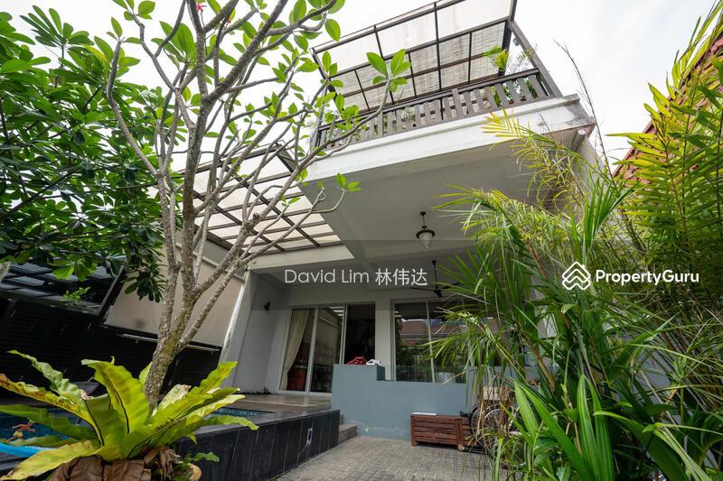 Semi-Detached for Rent: D19, 557552