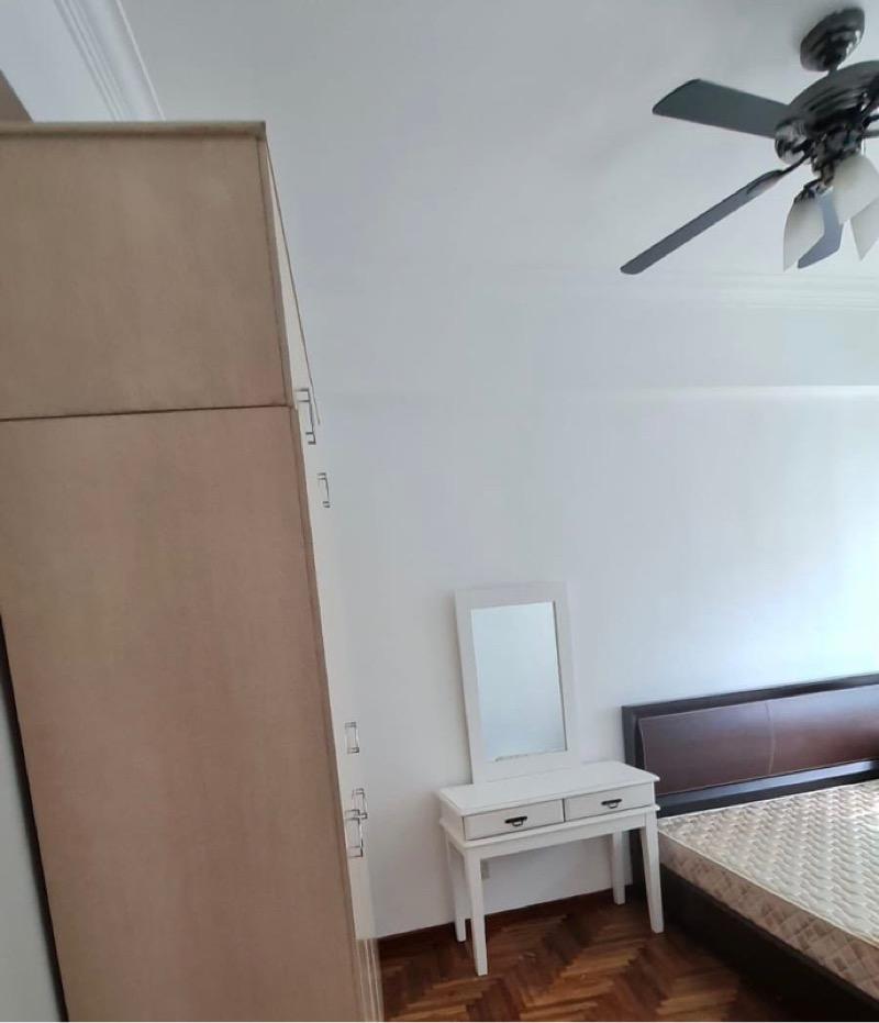 Condominium for Rent: D14, 398280