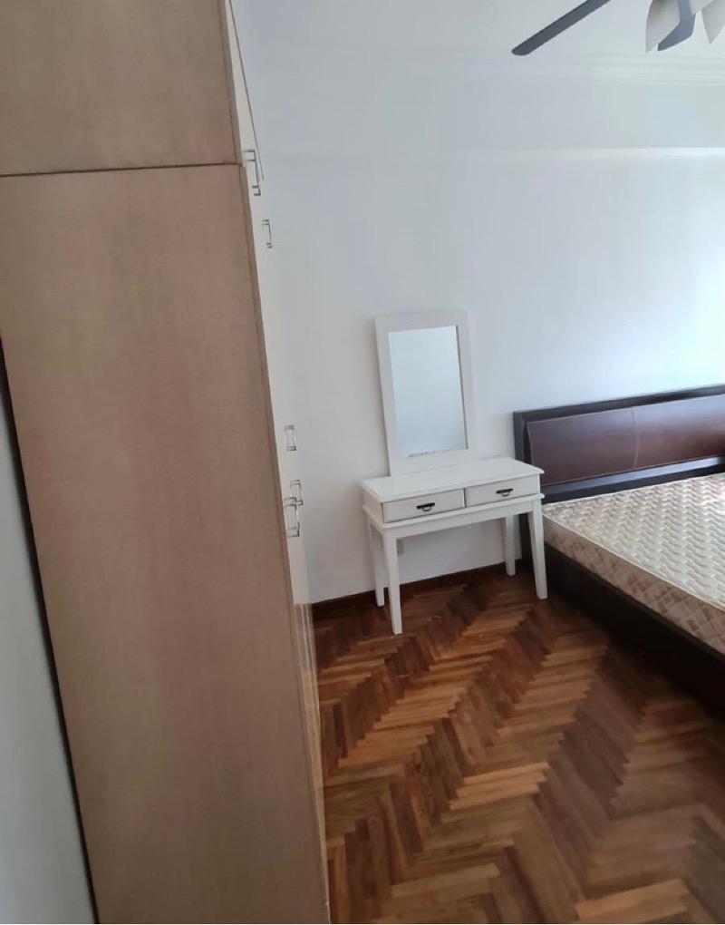 Condominium for Rent: D14, 398280