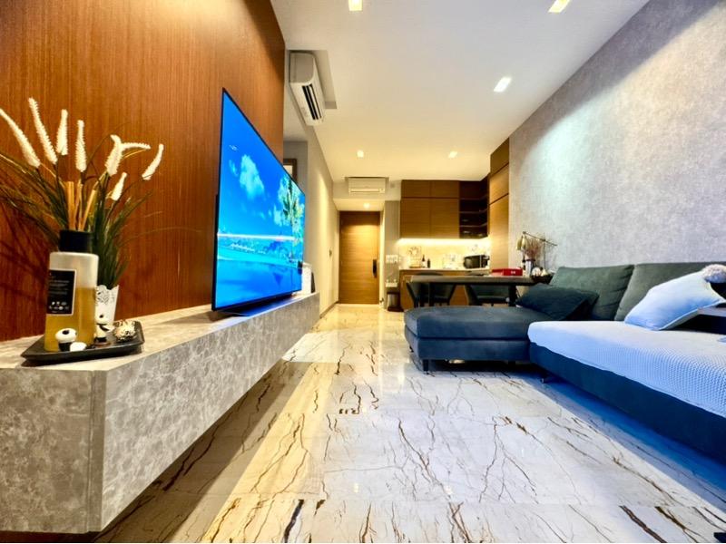 Prop-GPT: Condominium: D03  Queens Peak