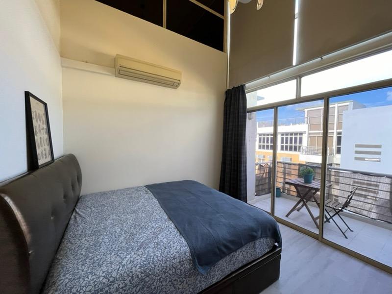 Sims Green Apartment Room Rental, $1,800, 1 Bed 1 Bath 160 sqft $11.25 psf
