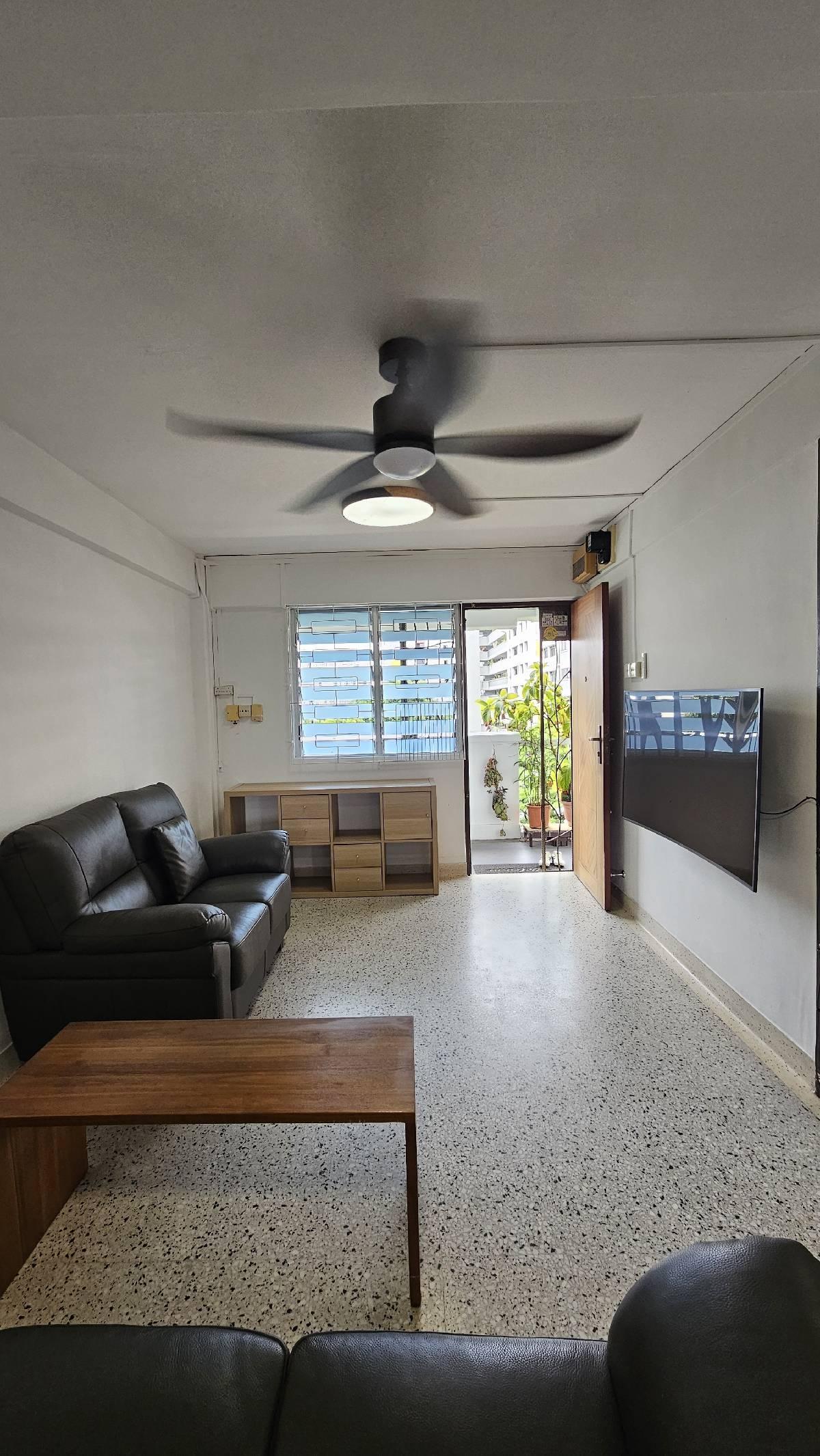 10 Telok Blangah Crescent HDB Apartment For Rent, $3,200, 2 Bed 2 Bath 700 sqft $4.57 psf