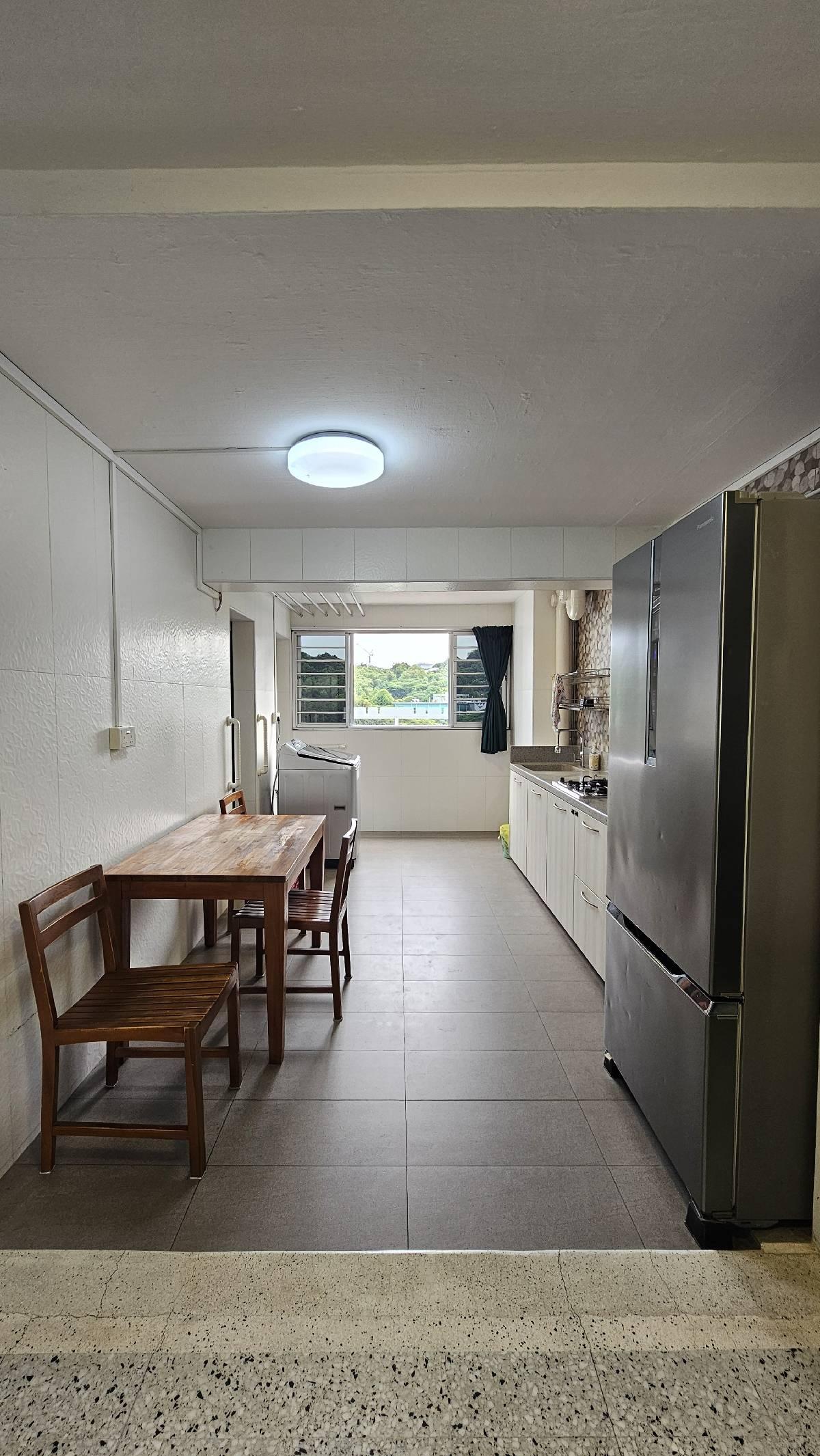 10 Telok Blangah Crescent HDB Apartment For Rent, $3,200, 2 Bed 2 Bath 700 sqft $4.57 psf