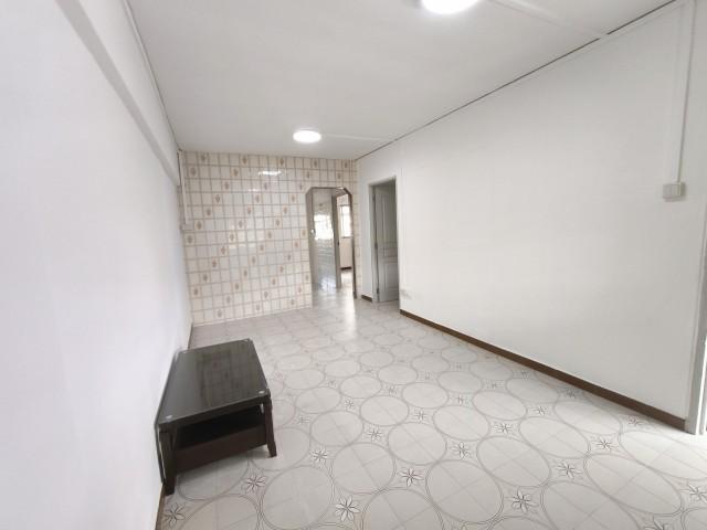 240 Hougang Street 22 HDB Apartment For Rent, $2,800, 2 Bed 2 Bath 797 sqft $3.51 psf