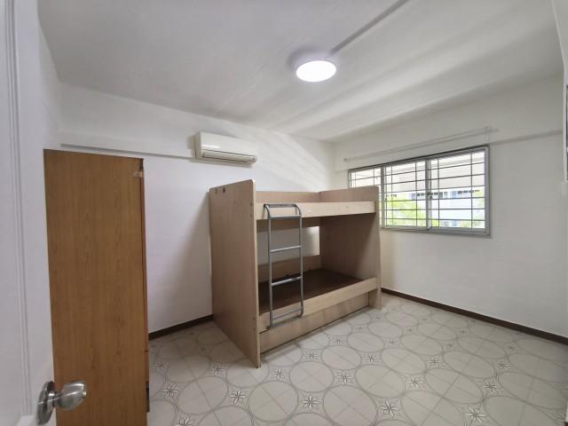 240 Hougang Street 22 HDB Apartment For Rent, $2,800, 2 Bed 2 Bath 797 sqft $3.51 psf