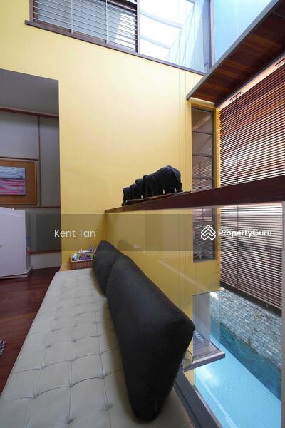 Corner Terrace for Rent: D19, 558008