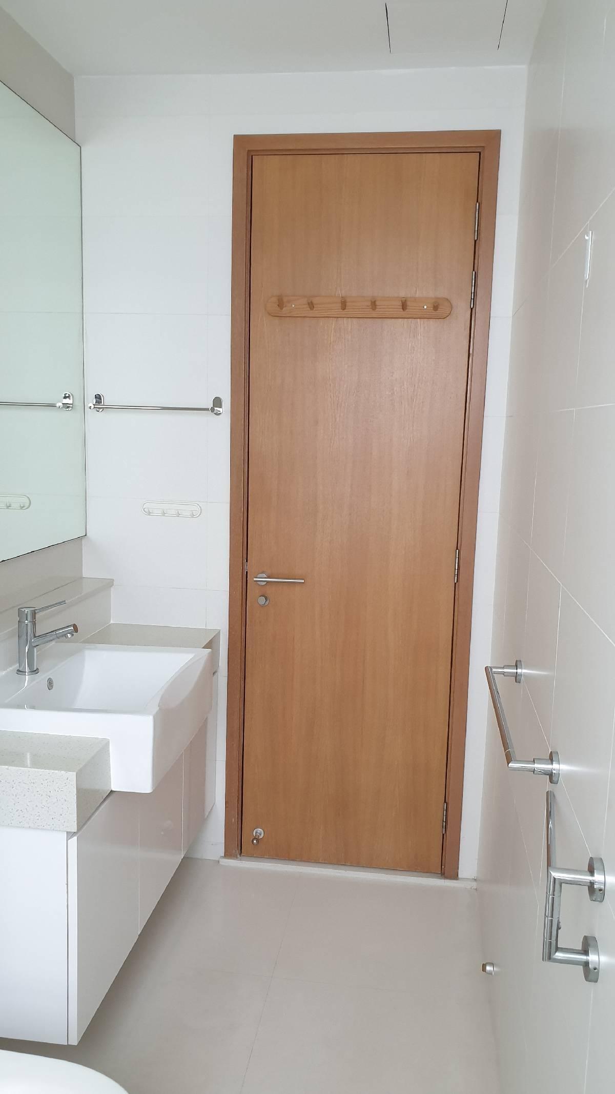 The Sea View Condominium For Rent, $7,000, 3 Bed 3 Bath 1,216 sqft $5.76 psf