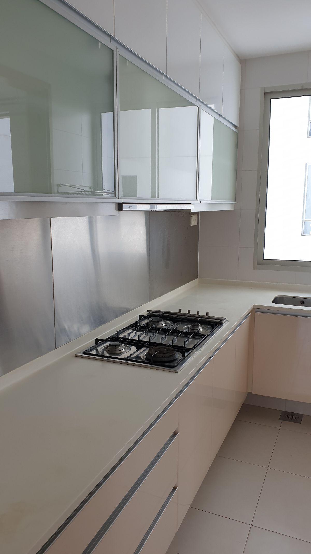 The Sea View Condominium For Rent, $7,000, 3 Bed 3 Bath 1,216 sqft $5.76 psf