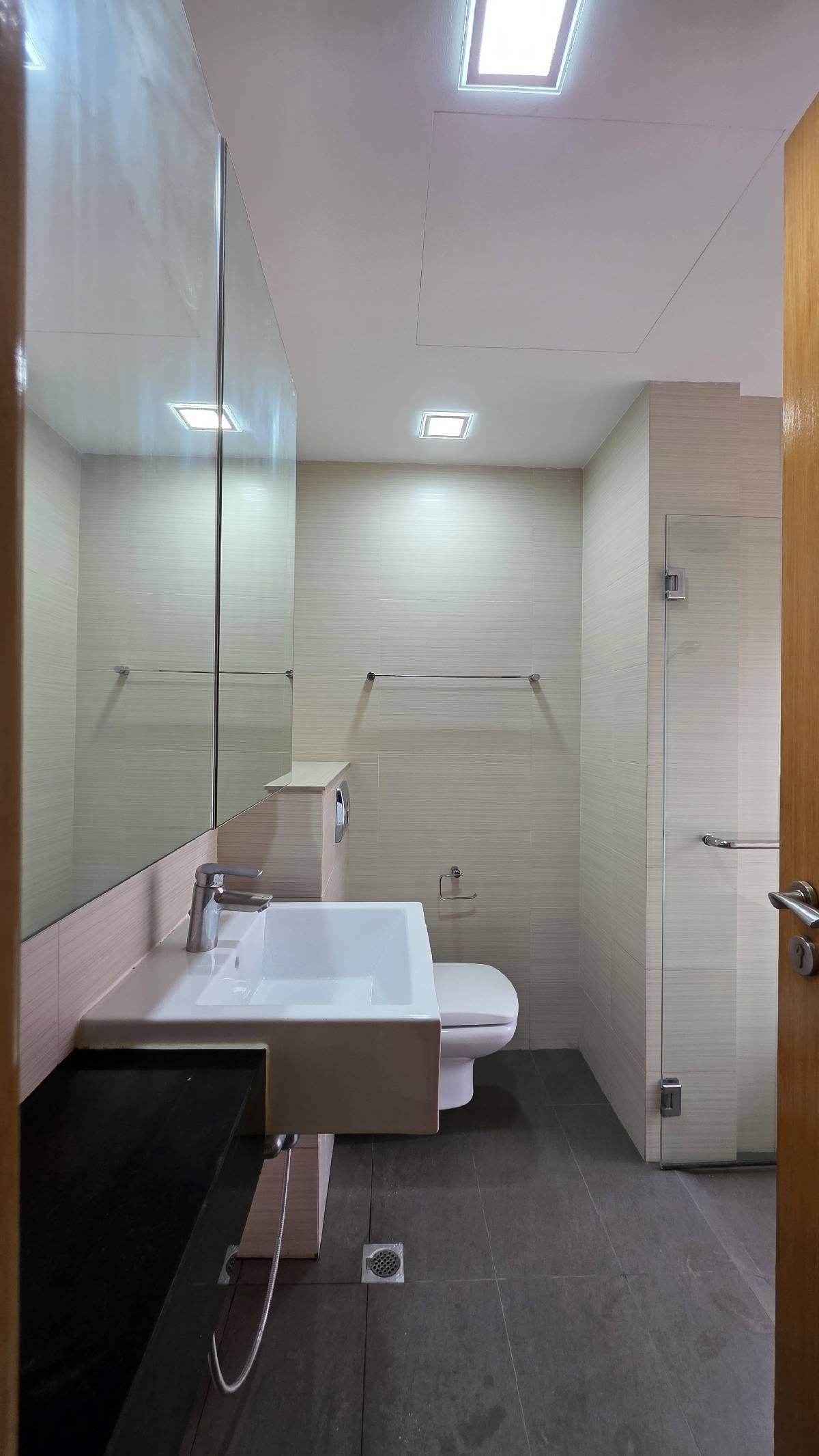 OASIS @ ELIAS Condominium For Rent, $4,700, 3 Bed 3 Bath 1,249 sqft $3.76 psf