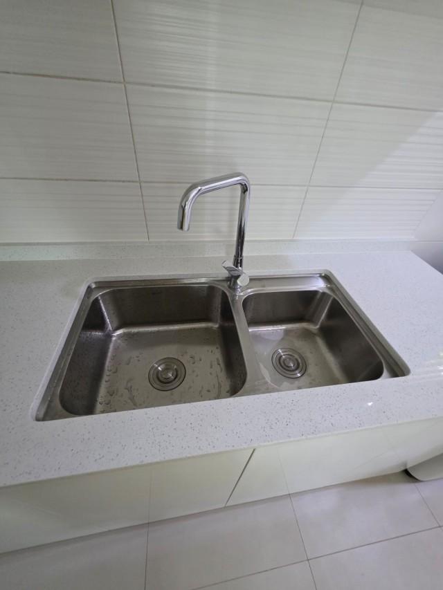 Rare 4-Bedroom condo for rent @ Tierra View Condominium For Rent, $5,800, 3 Bed 3 Bath 1,389 sqft $4.18 psf