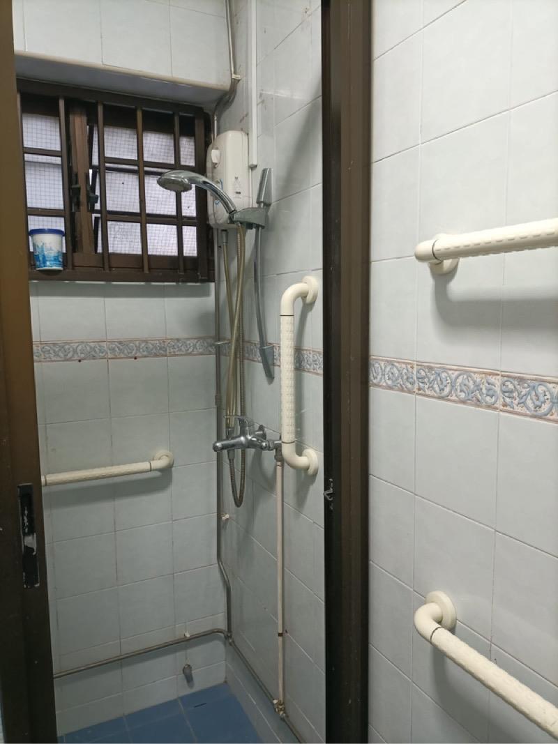 699 Hougang Street 52 HDB Apartment Room Rental, $900, 1 Bed 1 Bath 21 sqft $42.86 psf