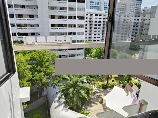 32 Marine Crescent HDB Apartment For Rent, $3,400, 2 Bed 1 Bath 7,535 sqft $0.45 psf