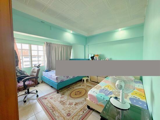 Prop-GPT: HDB Apartment: D15  1 Haig Road