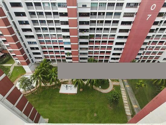 604 Bedok Reservoir Road HDB Apartment Room Rental, $1,000, 1 Bed 2 Bath 110 sqft $9.09 psf