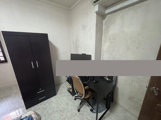 623 Bukit Batok Central HDB Apartment Room Rental, $1,200, 1 Bed 1 Bath 120 sqft $10.00 psf